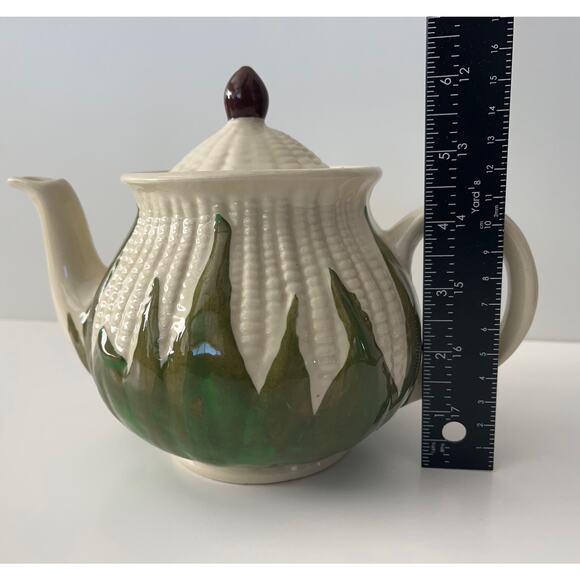 Shawnee Corn Queen Pottery - Teapot w/Lid, Creamer, Salt and Pepper Shakers EUC - Picture 3 of 16
